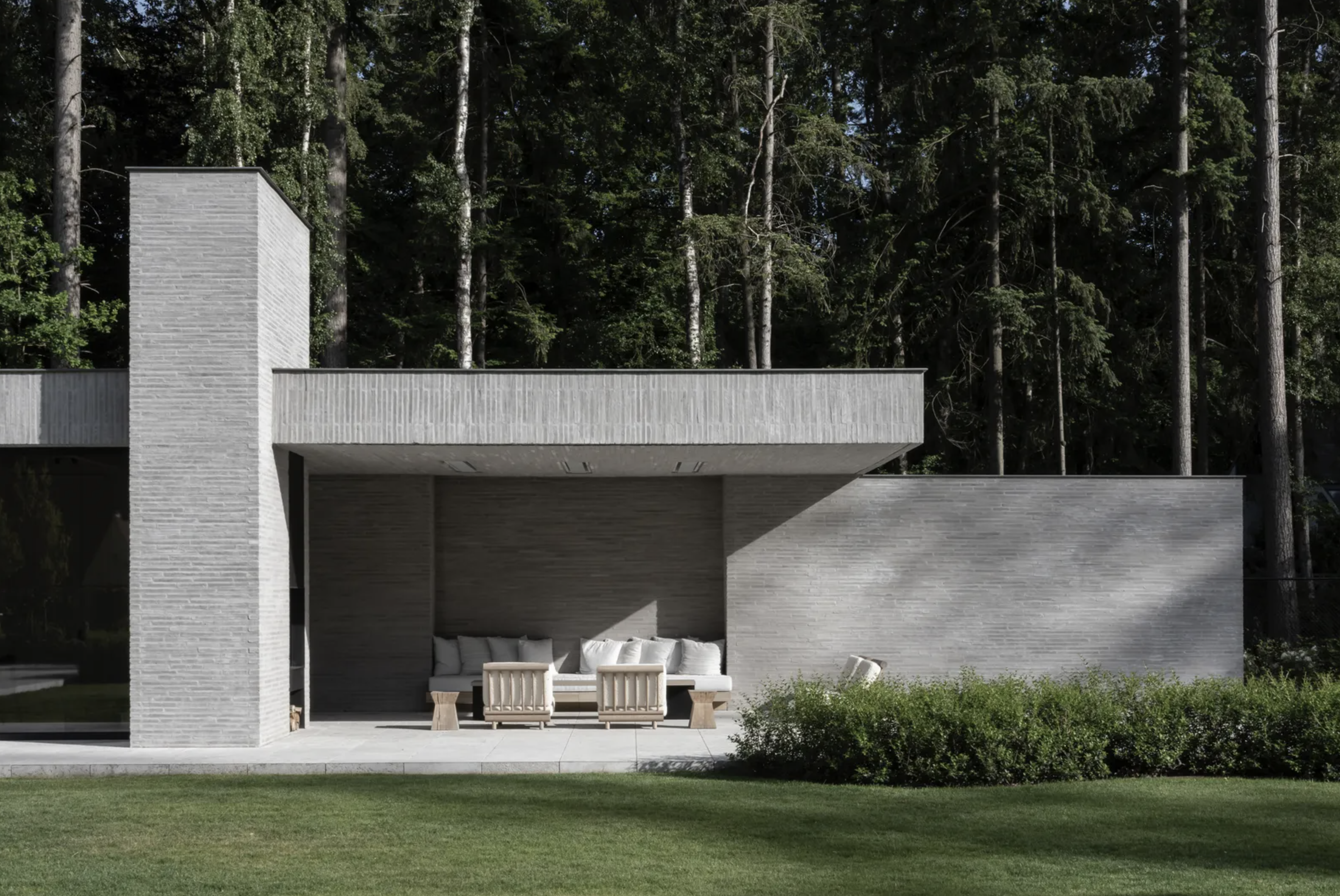 À Bruges, une maison contemporaine tout en élégance de matières